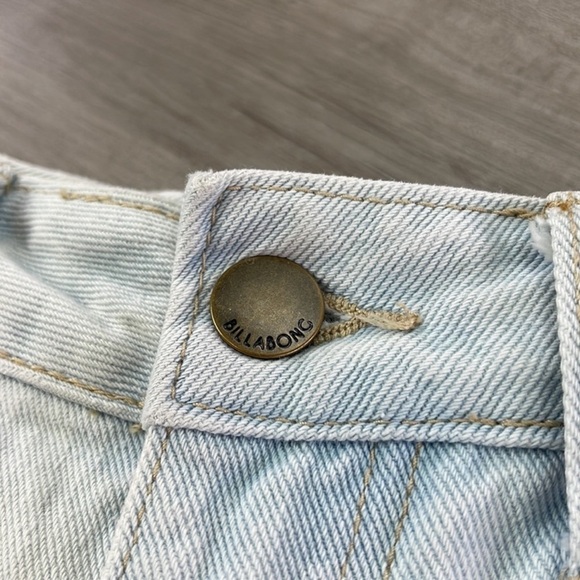 🔆BILLABONG🔆HOW BODE THAT INDIGO JEAN SHORTS - Picture 8 of 10